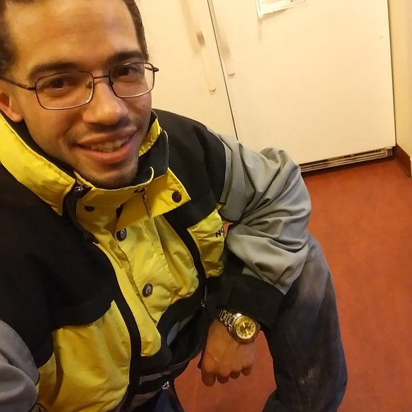 Meet your Posher, Daniel - Picture 1 of 1